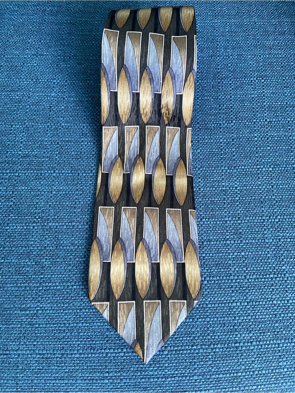JIMMY V 100% Silk Tie -Geometric Pattern Tie in Black, Gold & Blue NWOT